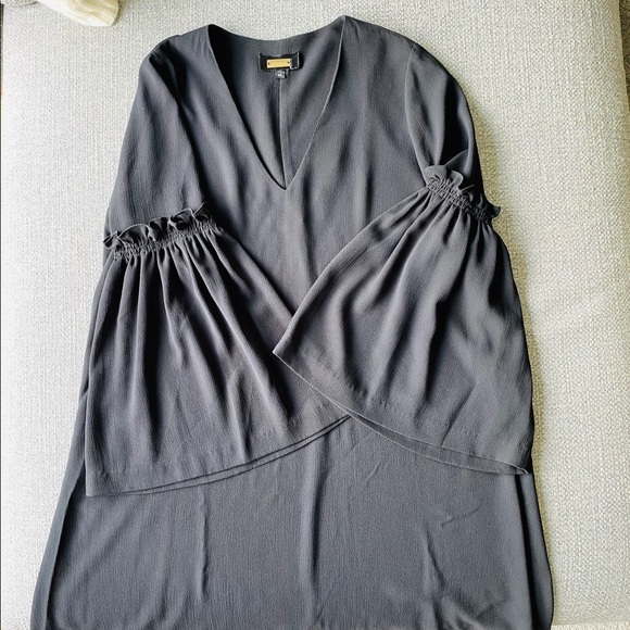 ALEXIA ADMOR Bell Sleeve Black Dress - Picture 5 of 6